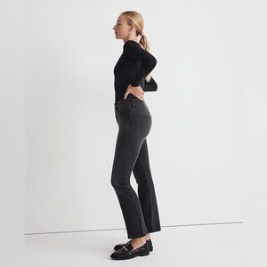 Madewell Kick Out Crop Jeans in Beckley Wash NM244